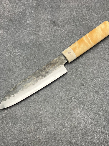 Käsintaottu Keittiöveitsi Santoku